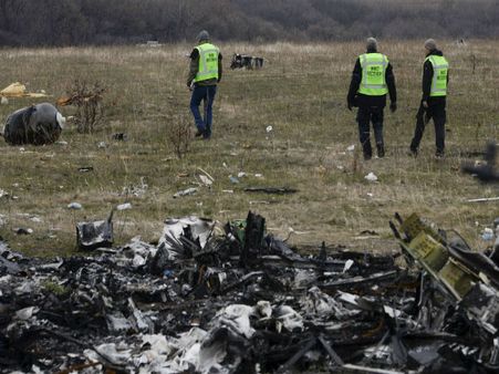 MH17 investigators appeal for information about Ukraine missile photo