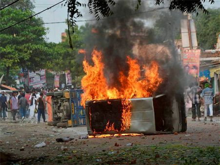 30 injured as communal clashes erupt in UP