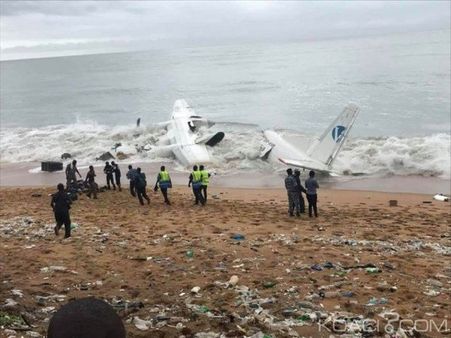 Plane crashes in Ivory Coast, leaving four dead