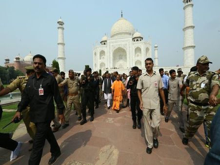 Yogi<i>ji</i>, it’s ok if you don’t sweep litter at Taj Mahal, first clean communal mindset of BJP