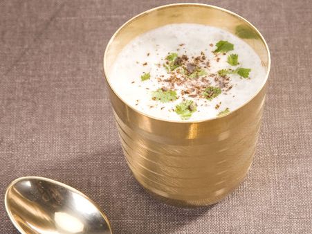 Pakistani woman kills 13 in-laws with poisoned 'lassi'