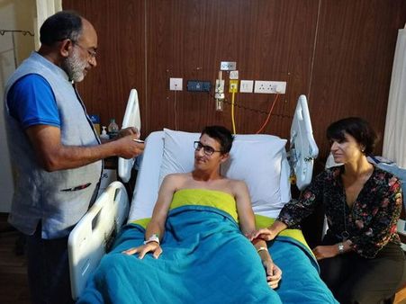 Tourism minister visits Swiss couple at Apollo Hospital in Delhi
