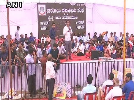 Karnataka: Private doctors to go on indefinite strike from Thursday over KPME bill