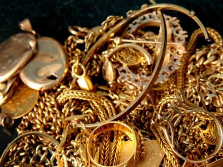 Robbers loot gold worth Rs 1 crore in Delhi