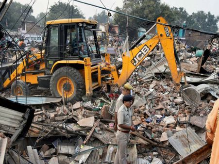 After Kathputli colony, DDA bulldozers strike Delhi's Chirag Market