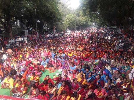Bhartiya Mazdoor Sangh takes out massive rally to mount pressure on Govt