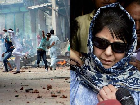 Mehbooba Mufti orders withdrawal of stone pelting cases against 4,327 persons