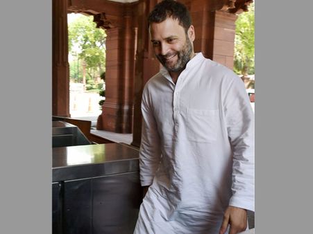Rahul admits he is not Modi, sends 'love note' to BJP for pointing out mistakes