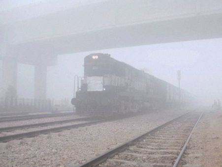 Delhi Smog: 69 trains delayed, 22 rescheduled and 8 cancelled