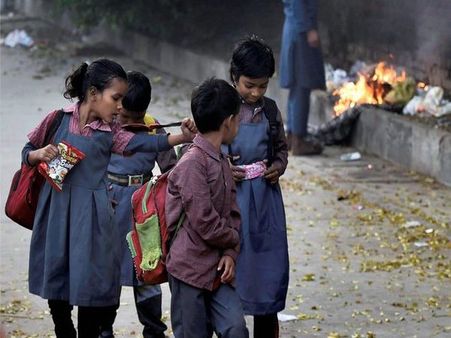 How air pollution is the reason behind reduced lung growth among children in Delhi