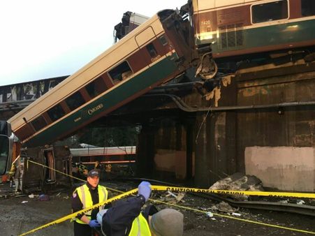 Amtrak train derails on highway in Washington, 6 killed