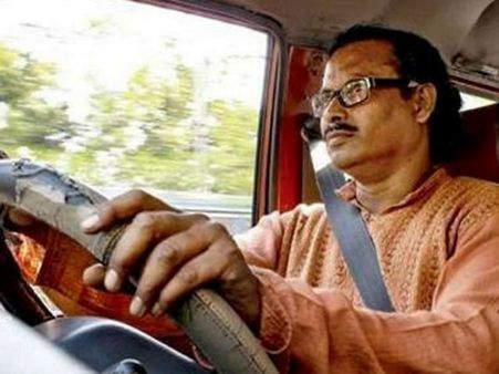 This Kolkata driver has not honked in 18 years