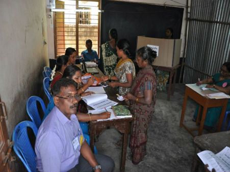 Public holiday in poll-bound R K Nagar on Dec 21