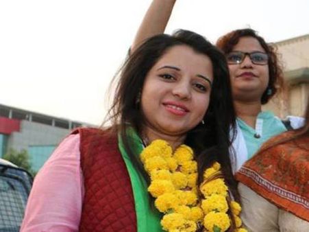 Gujarat elections: Congress fields IIM-educated woman in BJP bastion Maninagar
