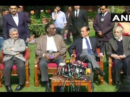 Former judges write open letter to CJI, call for transparency in allocation of cases