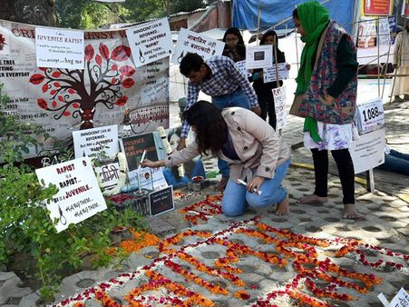 Nirbhaya's rape her own mistake, don't wear lipstick, jeans, Raipur teacher warns girls