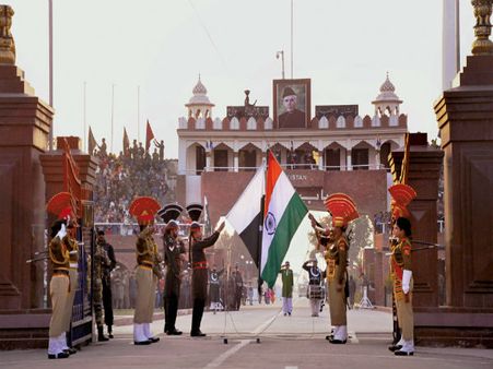 No R-Day sweets offered by BSF to Pakistan Rangers at Wagah border