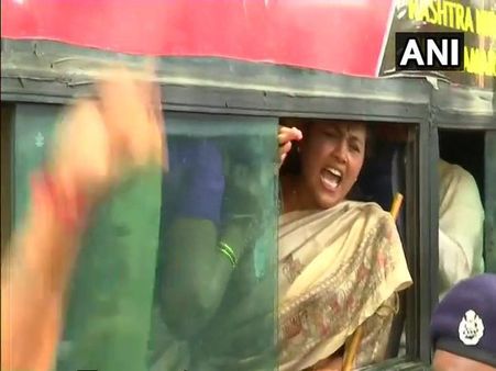 BJP leaders protesting against Siddaramaiah detained