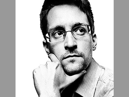 Tribune journalist deserves an award, not investigation: Edward Snowden