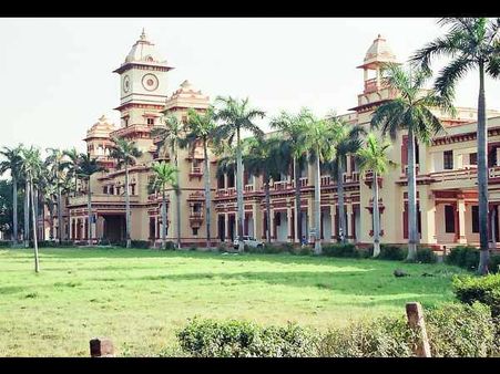 Play ‘glorifying’ Nathuram Godse staged on BHU campus, students file complaint