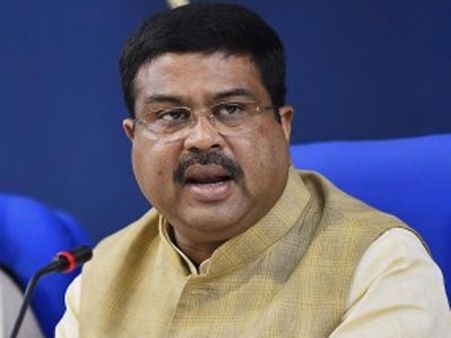 India to raise issue of crude pricing at OPEC meet: Pradhan