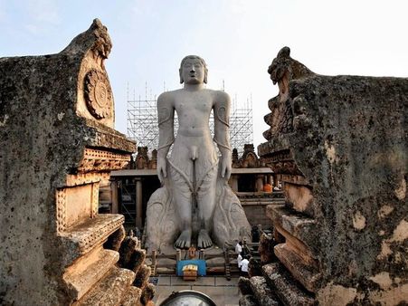 Shravanabelagola: Preparations underway for anointing ceremony of Gomateshwara Bahubali statue