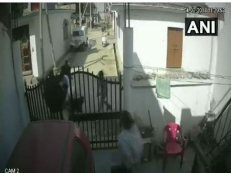 UP: Man attacked by unknown assailants, saved by gun toting wife