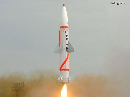 India successfully test fires Nuclear-Capable Prithvi-II missile from Odisha coast