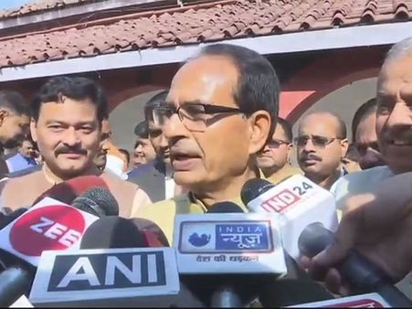 MoS status to 5 babas: Opposition slams Madhya Pradesh govt, Chouhan defends