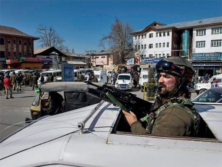 For abetting terrorist’s escape, NIA takes 5 into custody