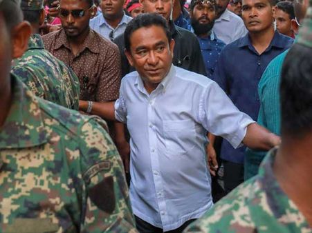 Maldives Parliament extends emergency for 30 days