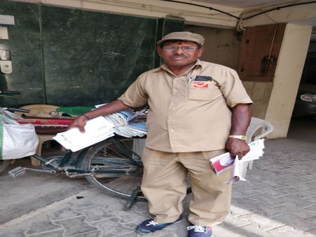 This Bengaluru postman delivers 600 mails daily in your ‘inbox’ on a bicycle