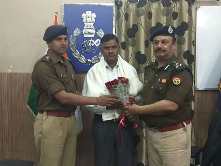 Despite being informed about his daughter's death, this UP cop didn't stop his duty