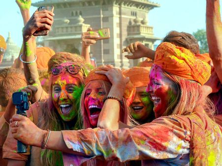 Holi: Forget all the differences, drench yourself in colours