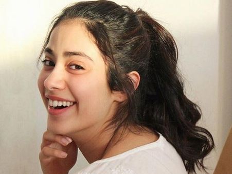 Janhvi Kapoor's emotional letter remembering mother