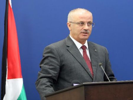 Explosion strikes Palestinian PM Rami Hamdallah's convoy during Gaza visit