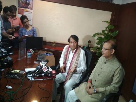 Suresh Prabhu takes charge of Civil Aviation Ministry