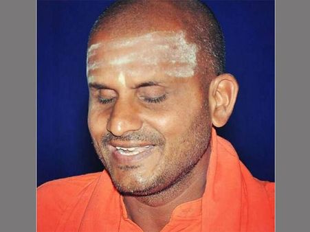 Karnataka polls: ‘Nationalist’ Lingayat seer busts myth around religious minority status