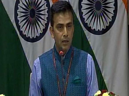 No meeting between Modi, Pak PM Abbasi at CHOGM today: MEA