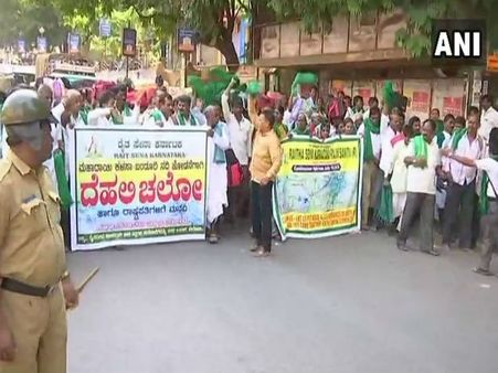 Over 400 farmers leave for Delhi to protest over Mahadayi water dispute
