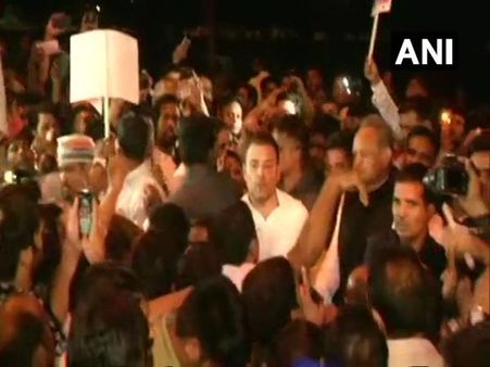 Rahul observes candlelight vigil at India Gate to protest against Kathua, Unnao rapes