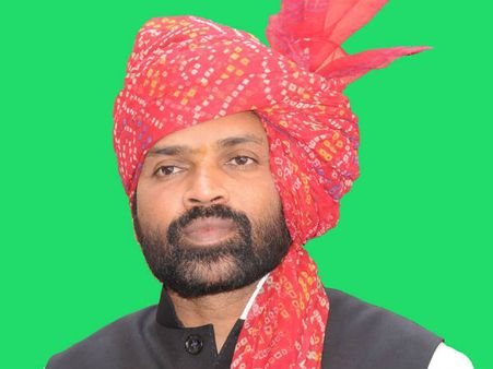 To bag Dalit votes, will BJP project Sriramulu as deputy CM candidate?