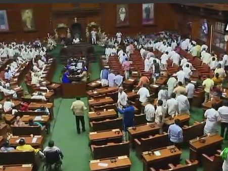 BJP stages walkout from Karnataka Assembly ahead of floor test