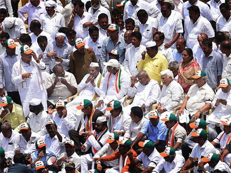 Install recording apps, Congress tells its MLAs amidst poaching fears