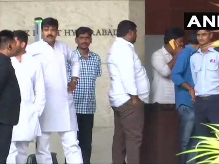 Congress-JD(S) changes resort again after dramatic mid-night journey