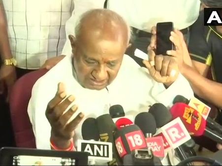 'Modi’s praise for me does not mean JD(S)-BJP alliance', says Deve Gowda