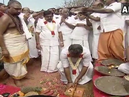 EPS-OPS lay foundation stone for Jayalalithaa's memorial