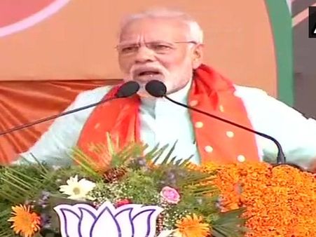 Modi plays 'Basavanna' card, tries to woo Lingayats