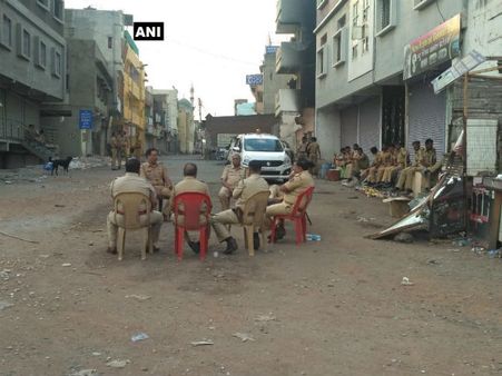 Maharashtra: Police deployed in violence-affected area of Aurangabad; Sec 144 imposed
