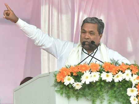Siddaramaiah slaps legal notice on Modi, Shah, demands apology, Rs 100 crore